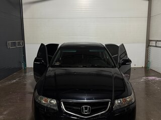 2005 Honda Accord VII Рестайлинг, чёрный, 800000 рублей, вид 1