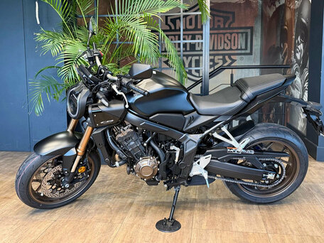 2025 Honda CB 650R, чёрный, 1450000 рублей, вид 5