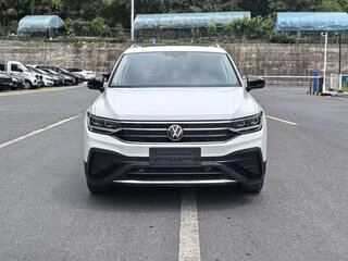 2025 Volkswagen Tiguan L II Рестайлинг (China Market), белый, 2450000 рублей, вид 2