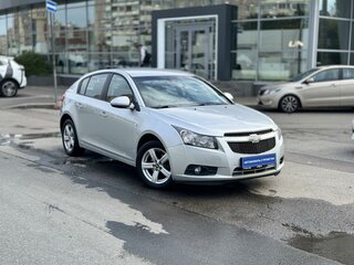 2012 Chevrolet Cruze I, серебристый, 729000 рублей, вид 3