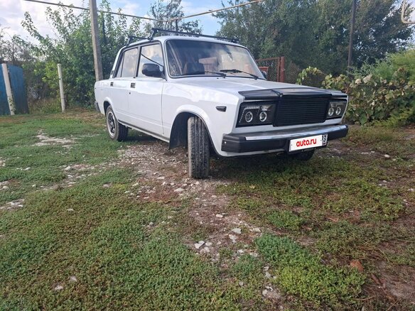 2003 Lada (ВАЗ) 2107, белый, 135000 рублей - вид 2