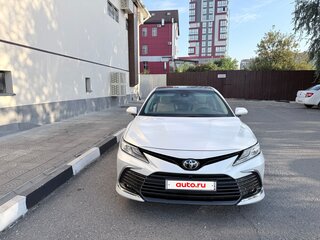 2022 Toyota Camry VIII (XV70) Рестайлинг, белый, 3950000 рублей, вид 1