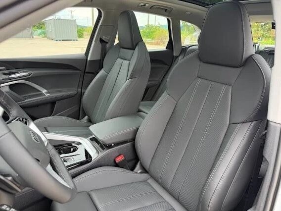 2025 Audi Q5 45 TFSI III (GU), чёрный, 8250000 рублей - вид 8