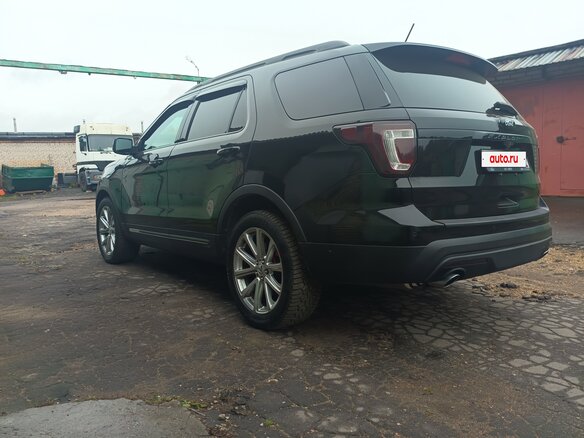 2017 Ford Explorer V Рестайлинг, чёрный, 2700000 рублей - вид 7