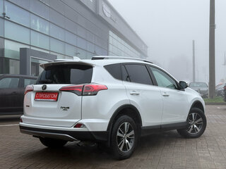 2018 Toyota RAV4 IV (XA40) Рестайлинг, белый, 2299000 рублей, вид 4