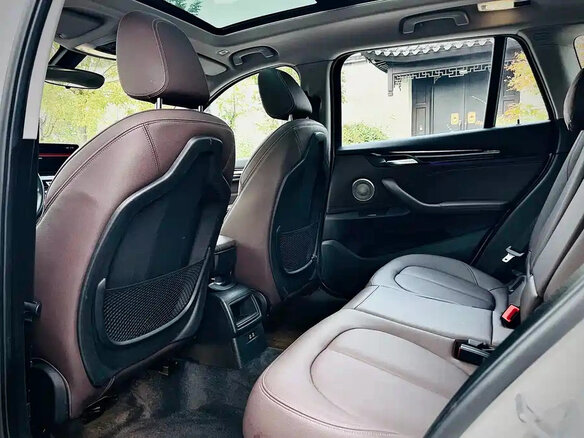 2022 BMW X1 Long 20Li sDrive II (F48) Рестайлинг, белый, 1970500 рублей - вид 14