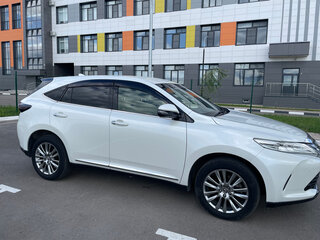 2019 Toyota Harrier III (XU60) Рестайлинг, белый, 2950000 рублей, вид 4