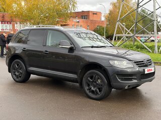 2008 Volkswagen Touareg I Рестайлинг, чёрный, 895000 рублей, вид 3