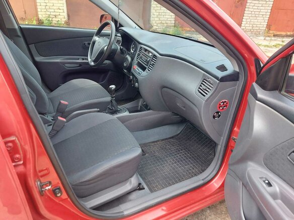 2006 Kia Rio II, красный, 495000 рублей - вид 8