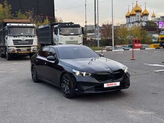 2025 BMW 5 серии Long 530Li xDrive VIII (G60/G61/G68), чёрный, 7250000 рублей, вид 2