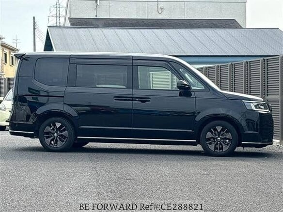 2023 Honda Stepwgn VI, чёрный, 2190002 рублей - вид 2