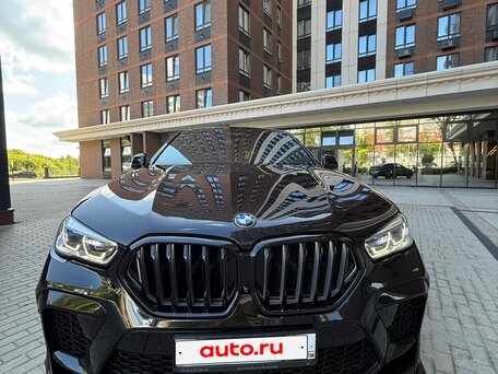2021 BMW X6 40i III (G06), чёрный, 7250000 рублей, вид 4