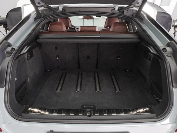 2023 BMW X6 40i III (G06) Рестайлинг, серый, 15899000 рублей - вид 22