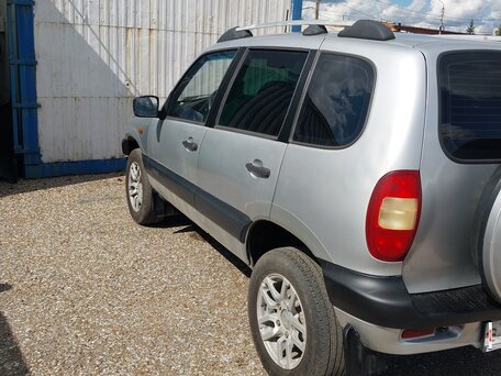 2003 Chevrolet Niva I, серебристый, 275000 рублей, вид 3