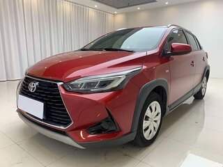 2022 Toyota Yaris L X XP150 Рестайлинг, красный, 925000 рублей, вид 1