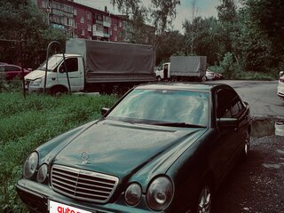 1997 Mercedes-Benz E-Класс 230 II (W210, S210), зелёный, 280000 рублей, вид 1