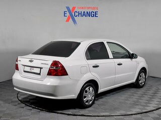 2011 Chevrolet Aveo I Рестайлинг, белый, 379000 рублей, вид 4