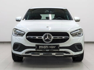 2020 Mercedes-Benz GLA 200 II (H247), белый, 2915000 рублей, вид 2