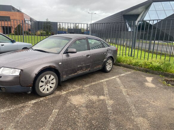 1999 Audi A6 II (C5), серый - вид 3