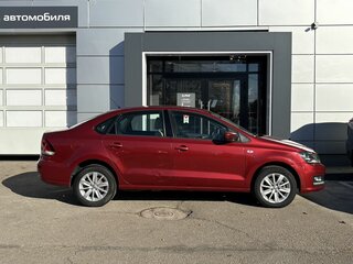 2015 Volkswagen Polo V, красный, 849000 рублей, вид 4