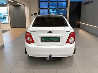 2014 Chevrolet Aveo II, белый, 499000 рублей, вид 5