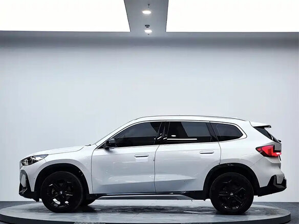 2023 BMW X1 20Li sDrive III (U11/U12), белый - вид 5