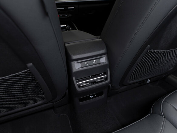 2026 Audi Q3 Sportback TFSI III (FJ), серый, 6998000 рублей - вид 14