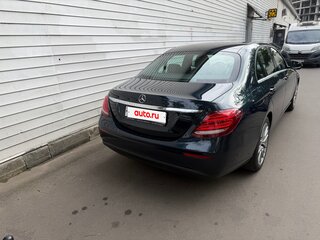 2016 Mercedes-Benz E-Класс 200 V (W213, S213, C238), зелёный, 1790000 рублей, вид 4
