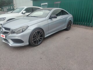 2014 Mercedes-Benz E-Класс 200 IV (W212, S212, C207) Рестайлинг, серебристый, 1590000 рублей, вид 1