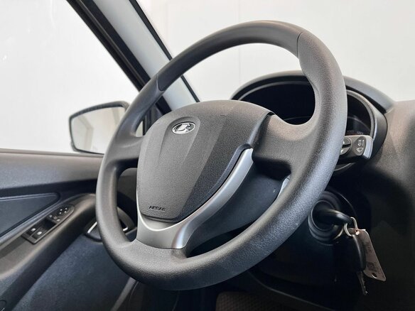2025 Lada (ВАЗ) Granta I Рестайлинг, белый, 1029000 рублей - вид 11