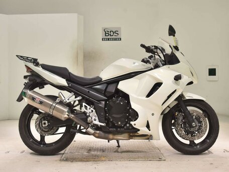 2011 Suzuki GSX 1250 FA, белый, 595000 рублей, вид 2