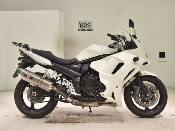 2011 Suzuki GSX 1250 FA, белый, 595000 рублей - вид 1