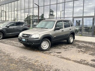 2017 Chevrolet Niva I Рестайлинг, коричневый, 732000 рублей, вид 1