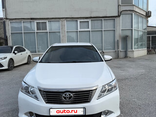 2013 Toyota Camry VII (XV50), белый, 1000000 рублей, вид 1