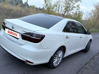 2015 Toyota Camry US Market VII (XV50) Рестайлинг, белый, 1400000 рублей, вид 4