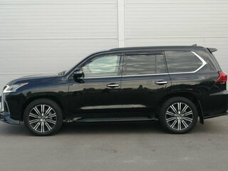 2017 Lexus LX 570 III Рестайлинг 2, чёрный, 7480000 рублей, вид 4