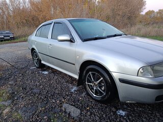 2003 Skoda Octavia I (A4) Рестайлинг, серебристый, 470000 рублей, вид 2