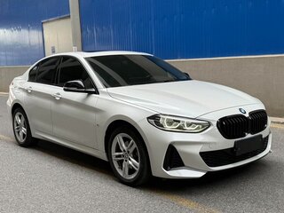 2022 BMW 1 серии 120i III (F52) Рестайлинг, белый, 1591000 рублей, вид 3