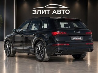 2025 Audi Q7 50 TDI II (4M) Рестайлинг 2, чёрный, 13200000 рублей, вид 4