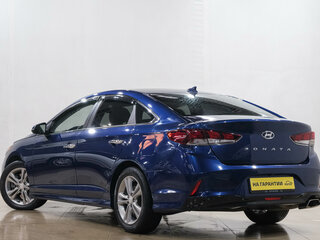2017 Hyundai Sonata VII (LF) Рестайлинг, синий, 1509000 рублей, вид 4