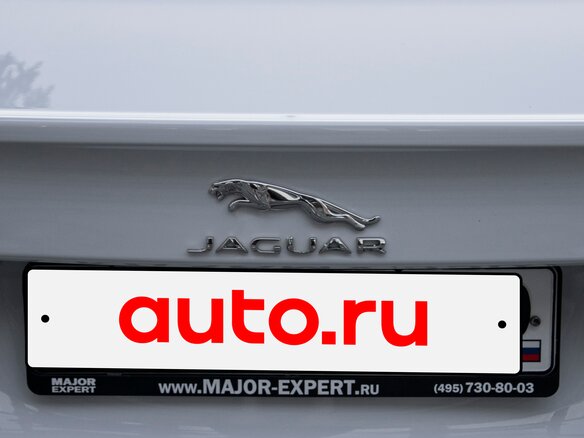 2016 Jaguar XE EcoBoost I, белый, 1800000 рублей - вид 8