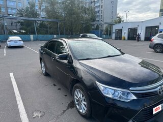 2016 Toyota Camry VII (XV50) Рестайлинг, чёрный, 1600000 рублей, вид 2