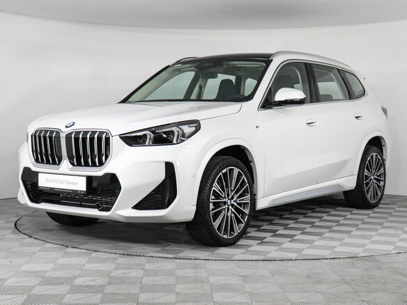 2026 BMW X1 Long 25Li xDrive III (U11/U12), белый, 6000000 рублей - вид 1