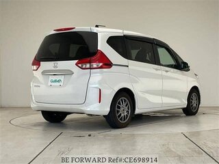 2023 Honda Freed II Рестайлинг, белый, 1650002 рублей, вид 4