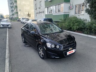 2013 Chevrolet Aveo II, чёрный, 595000 рублей, вид 3