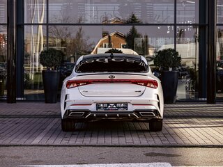 2021 Kia K5 III, белый, 1895000 рублей, вид 5