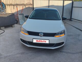 2011 Volkswagen Jetta VI, белый, 930000 рублей, вид 3