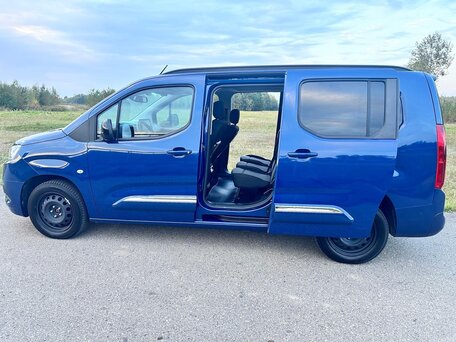 2023 Toyota ProAce City Long I, синий, 3000000 рублей, вид 3