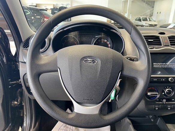 2026 Lada (ВАЗ) Granta I Рестайлинг, чёрный, 1218000 рублей - вид 11