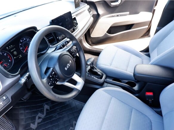 2022 Kia Rio IV Рестайлинг (Global market), чёрный, 1350000 рублей - вид 5
